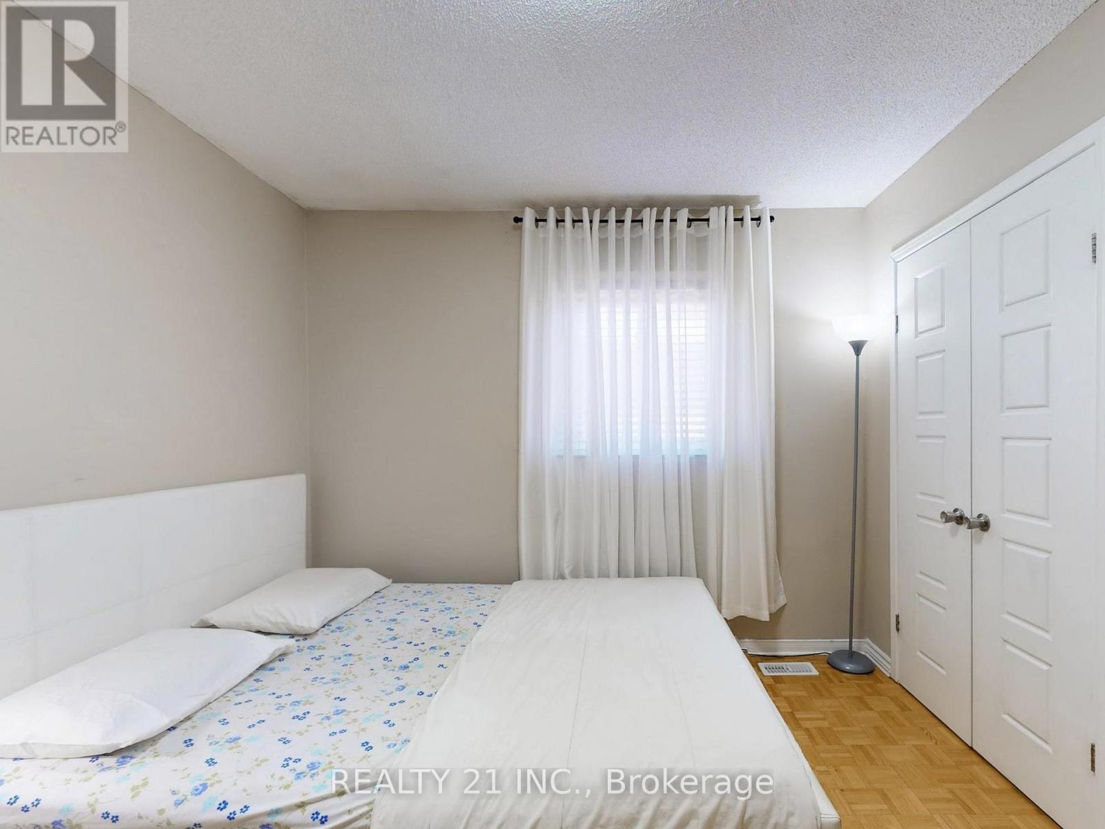 11 Iles Street W, Ajax, ON - Indoor Photo Showing Bedroom