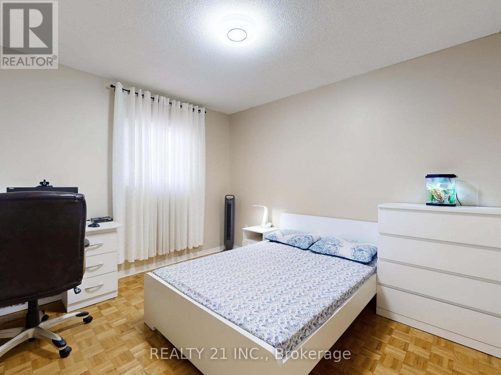11 Iles Street W, Ajax, ON - Indoor Photo Showing Bedroom