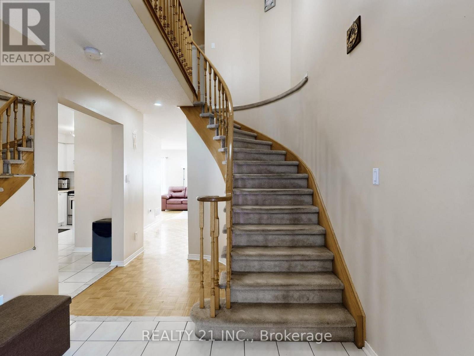 11 Iles Street W, Ajax, ON - Indoor Photo Showing Other Room