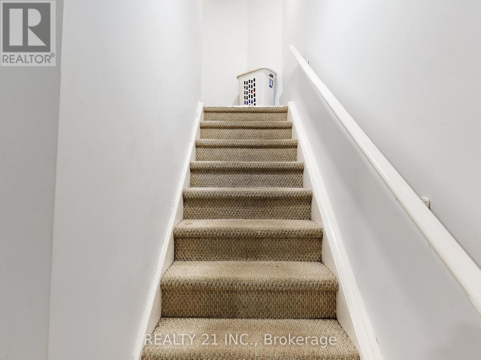 11 Iles Street W, Ajax, ON - Indoor Photo Showing Other Room