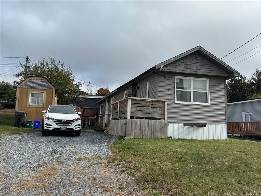 7 First St, Hampton, NB