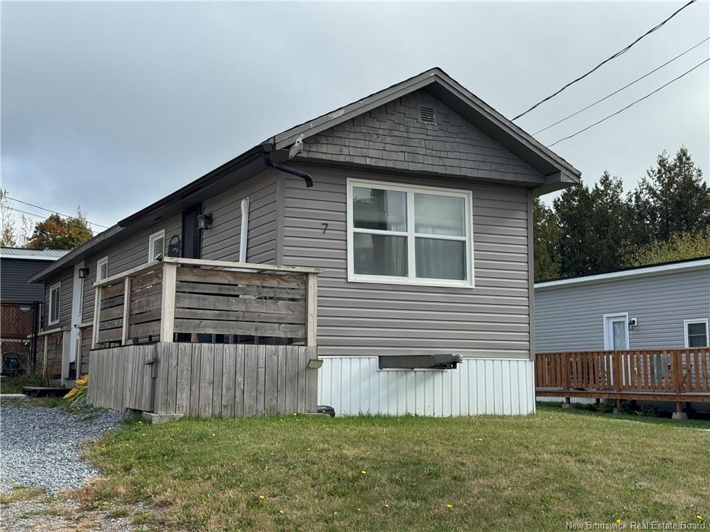 7 First St, Hampton, NB