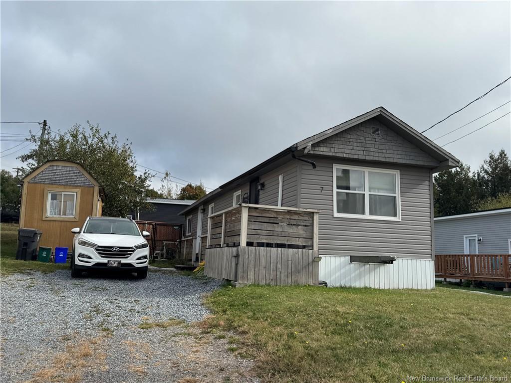 7 First St, Hampton, NB