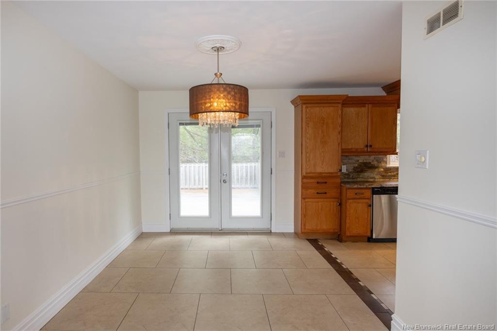 372 Kimble Dr, Fredericton, NB