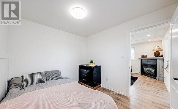 43 Adair Avenue, Hamilton, ON - Indoor Photo Showing Bedroom