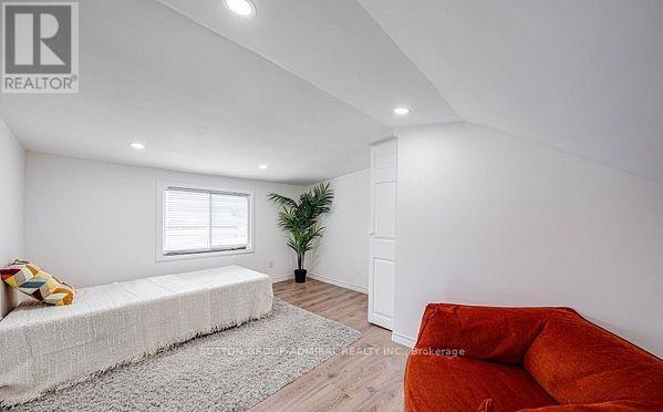 43 Adair Avenue, Hamilton, ON - Indoor Photo Showing Bedroom