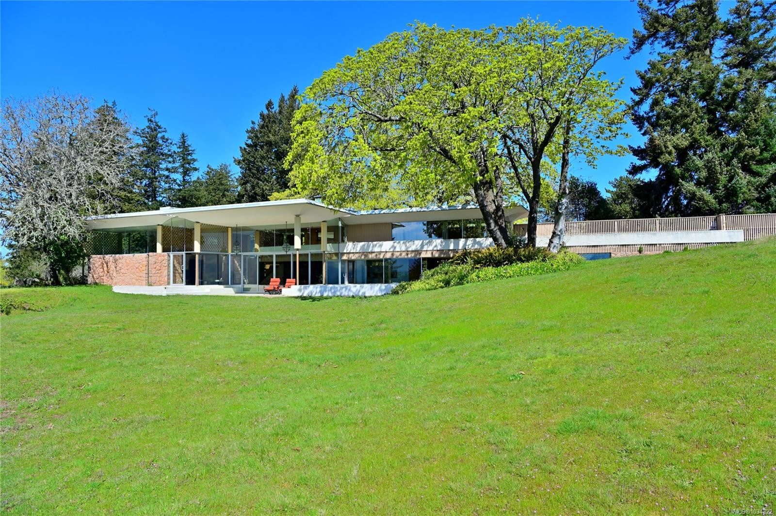 1133 Moore Rd, Comox, BC