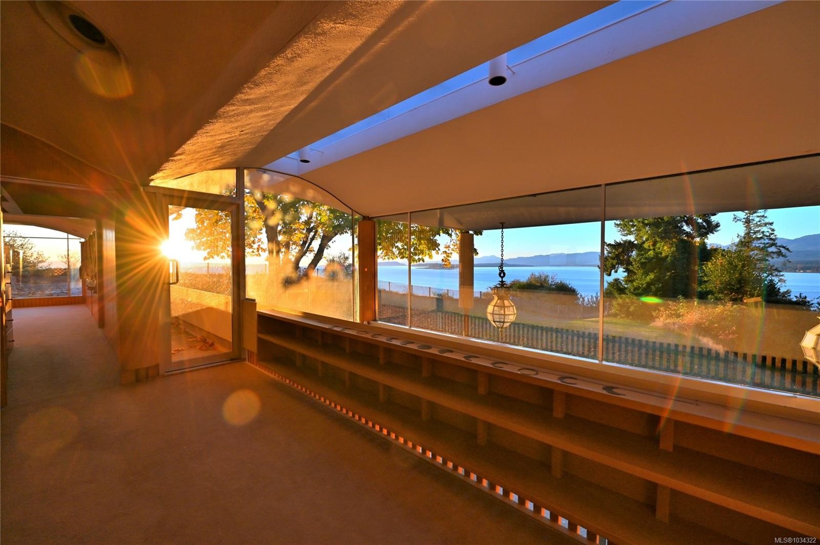 1133 Moore Rd, Comox, BC