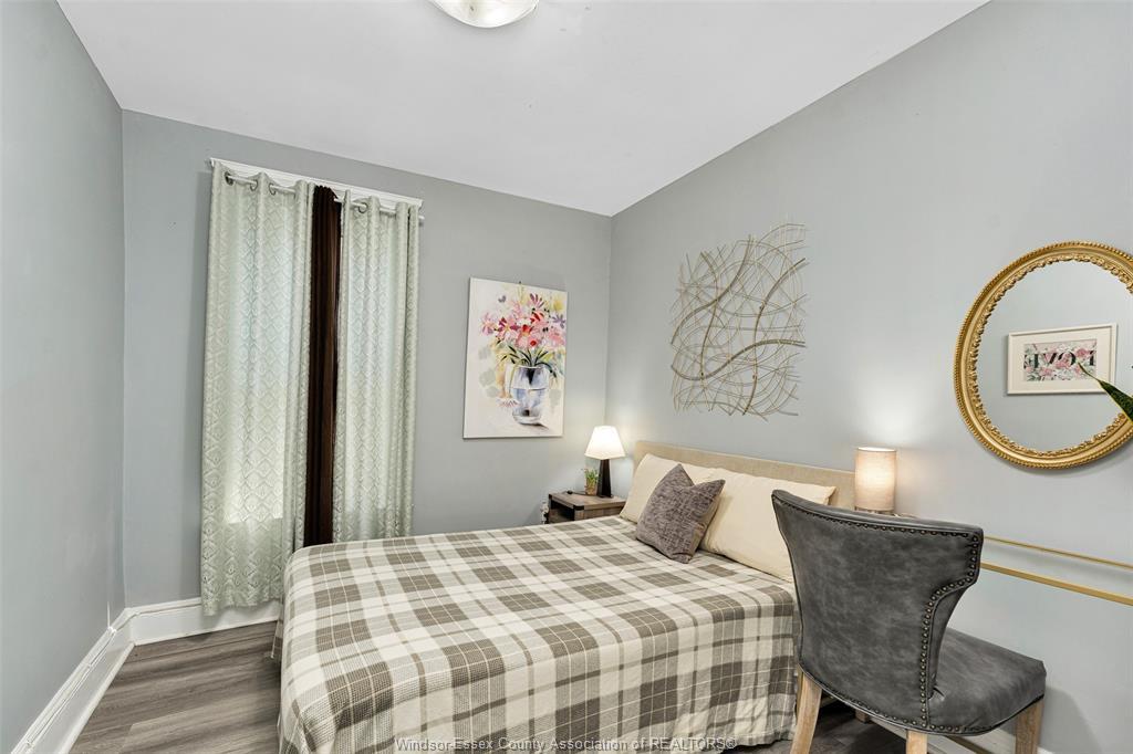 1055 Hall, Windsor, ON