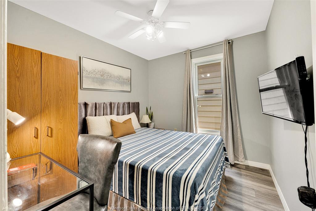 1055 Hall, Windsor, ON