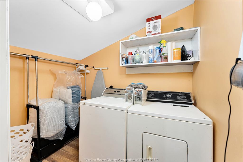 1055 Hall, Windsor, ON