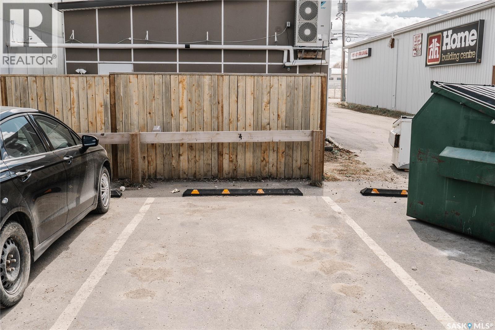 451 L Avenue S, Saskatoon, SK - Outdoor