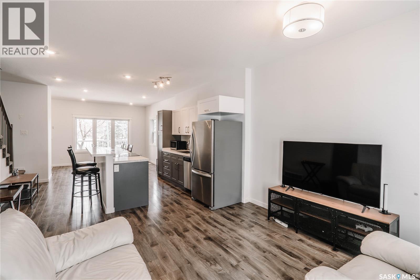 451 L Avenue S, Saskatoon, SK - Indoor