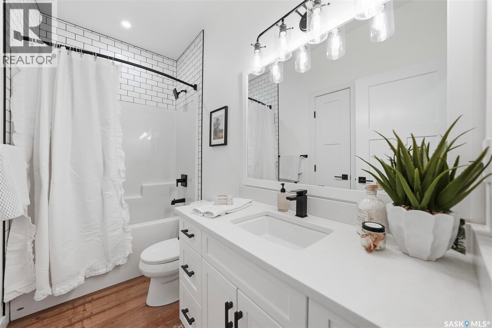 709 Sarazen Drive, Warman, SK - Indoor Photo Showing Bathroom