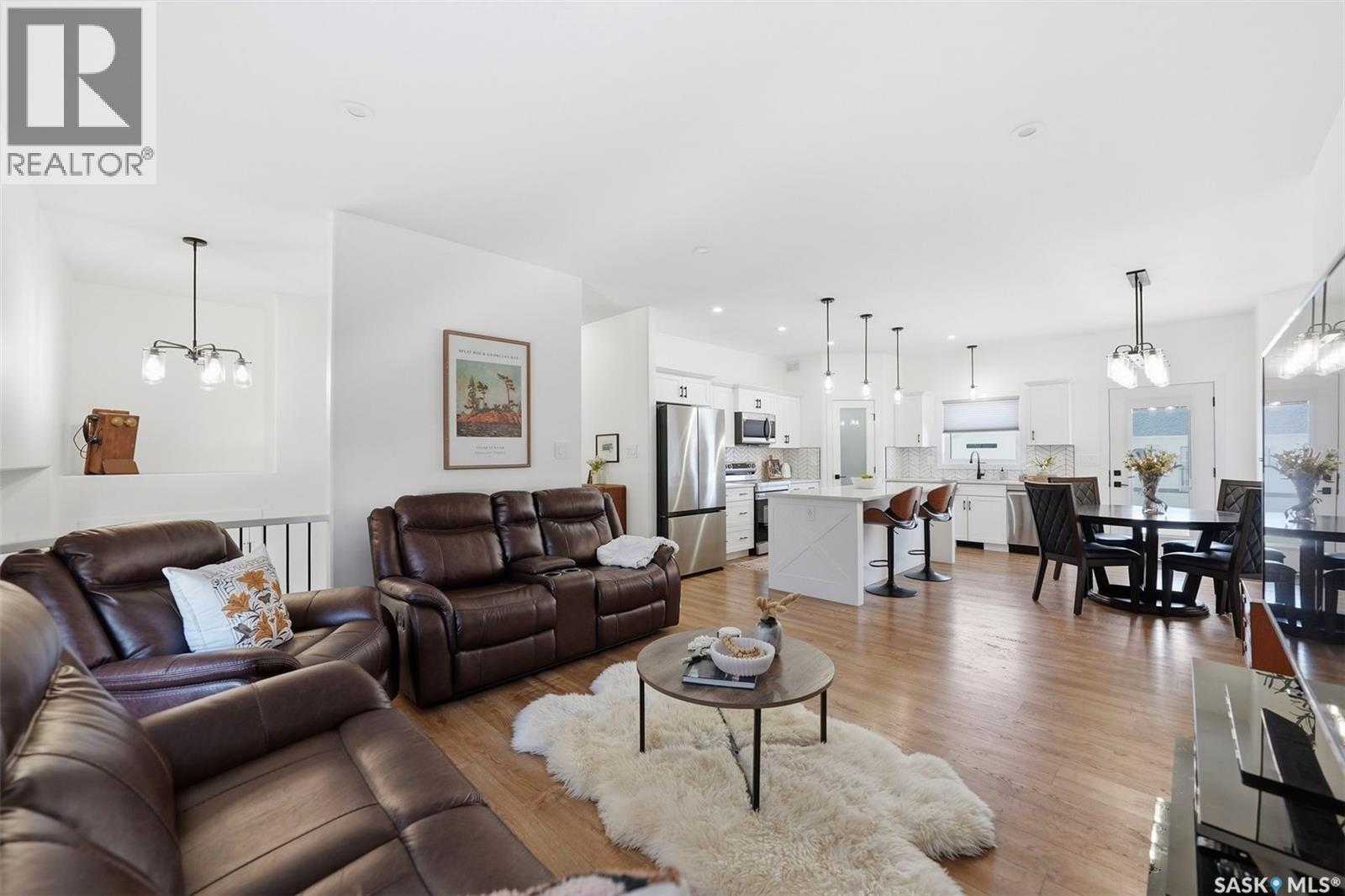 709 Sarazen Drive, Warman, SK - Indoor Photo Showing Living Room