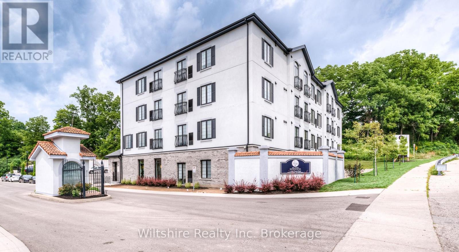 405 - 3 John Pound Road, Tillsonburg, ON - Outdoor