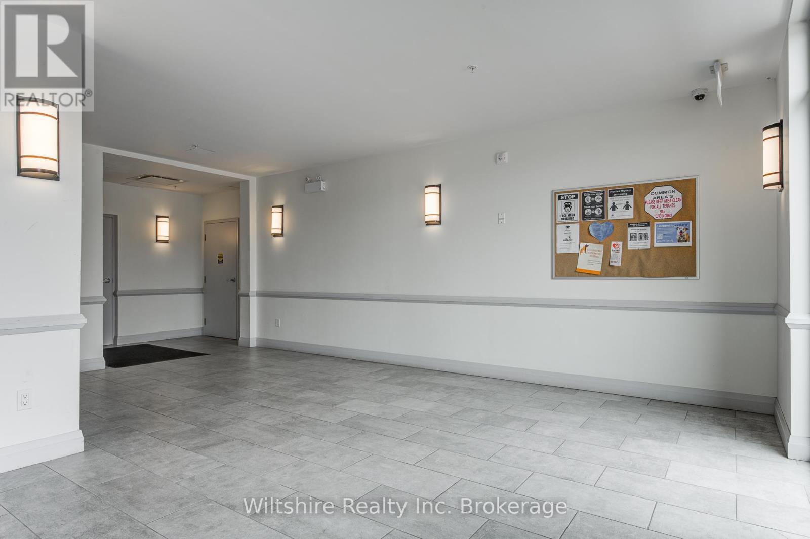 405 - 3 John Pound Road, Tillsonburg, ON - Indoor Photo Showing Other Room