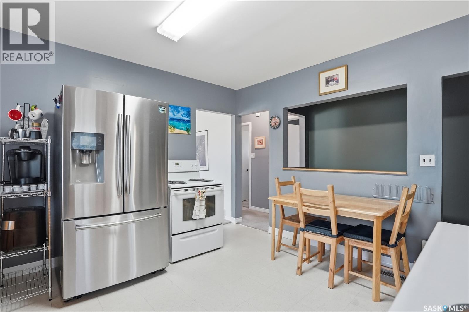 1 2Nd Street E, Langham, SK - Indoor