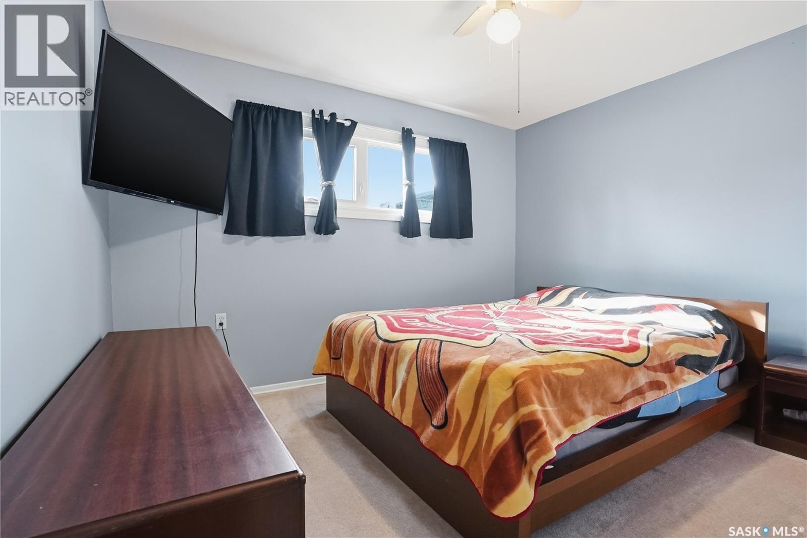 1 2Nd Street E, Langham, SK - Indoor Photo Showing Bedroom