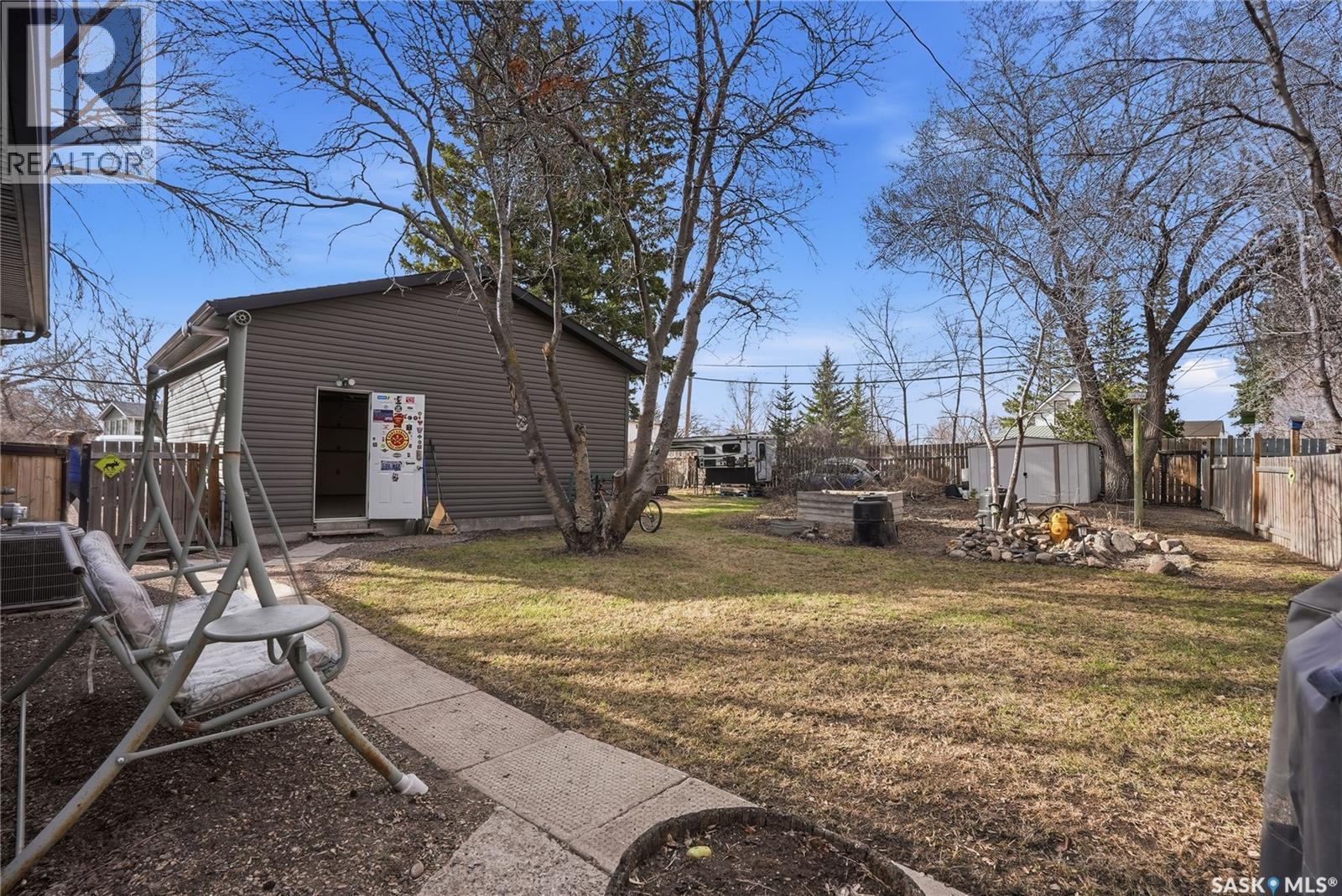 1 2Nd Street E, Langham, SK - Outdoor