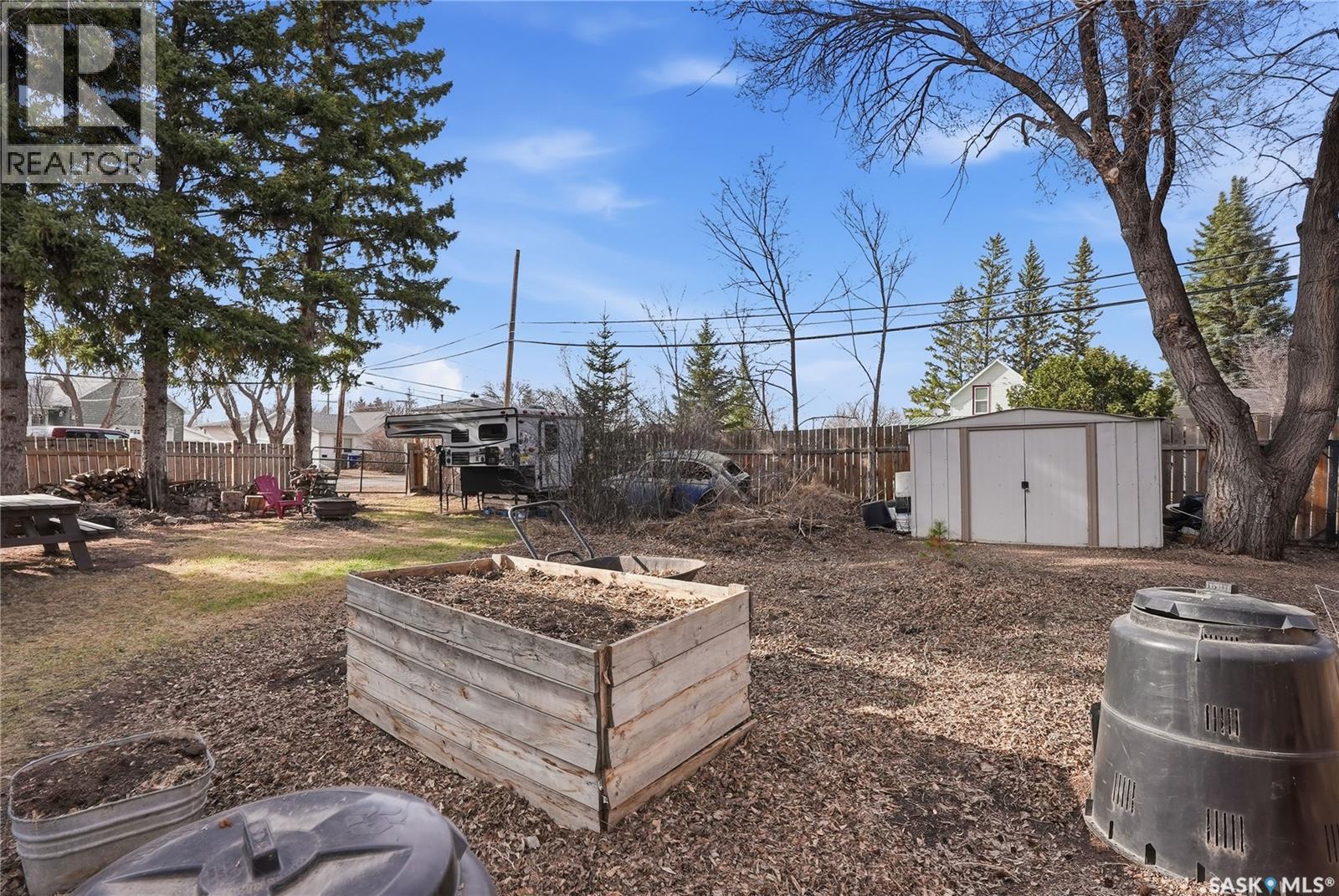 1 2Nd Street E, Langham, SK - Outdoor