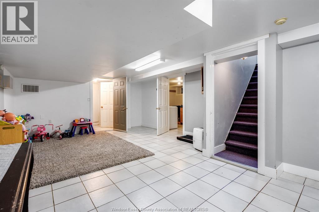 104 Danforth Avenue, Leamington, ON - Indoor Photo Showing Other Room