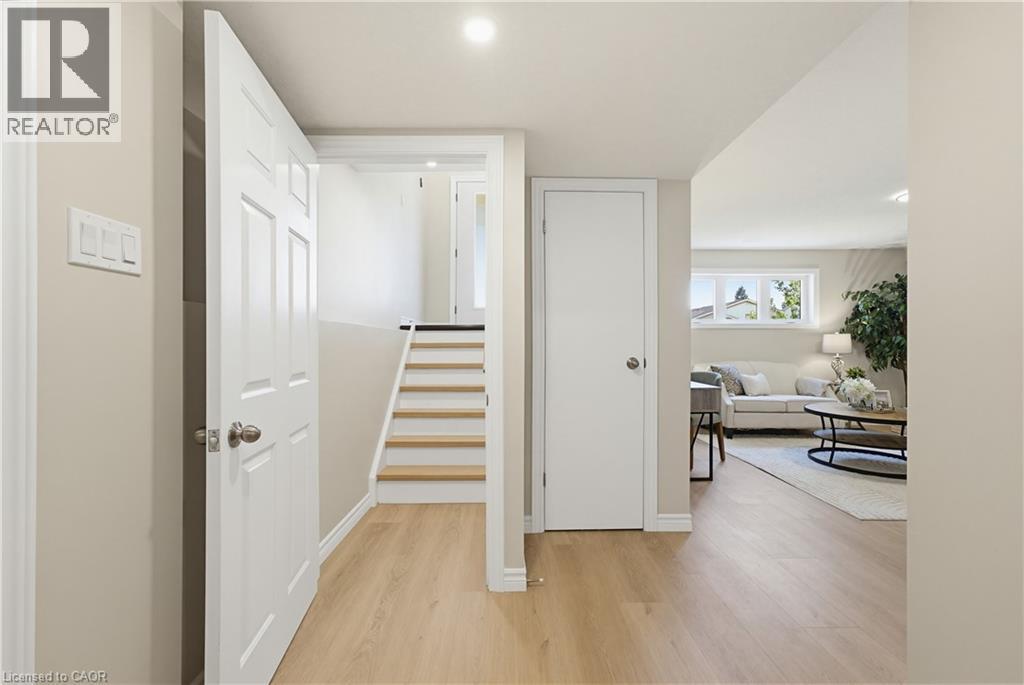 99 Oakhurst Crescent, Kitchener, ON - Indoor Photo Showing Other Room