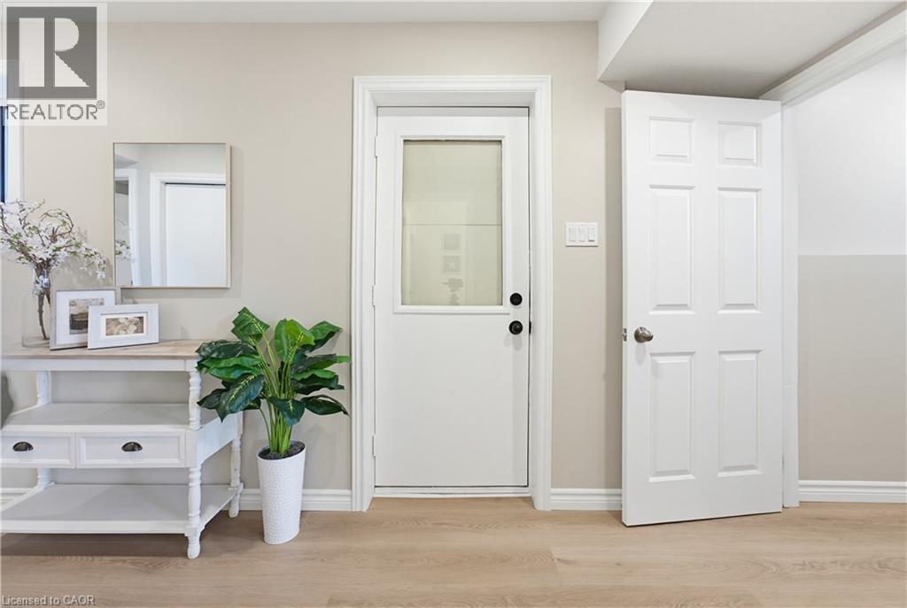 99 Oakhurst Crescent, Kitchener, ON - Indoor Photo Showing Other Room