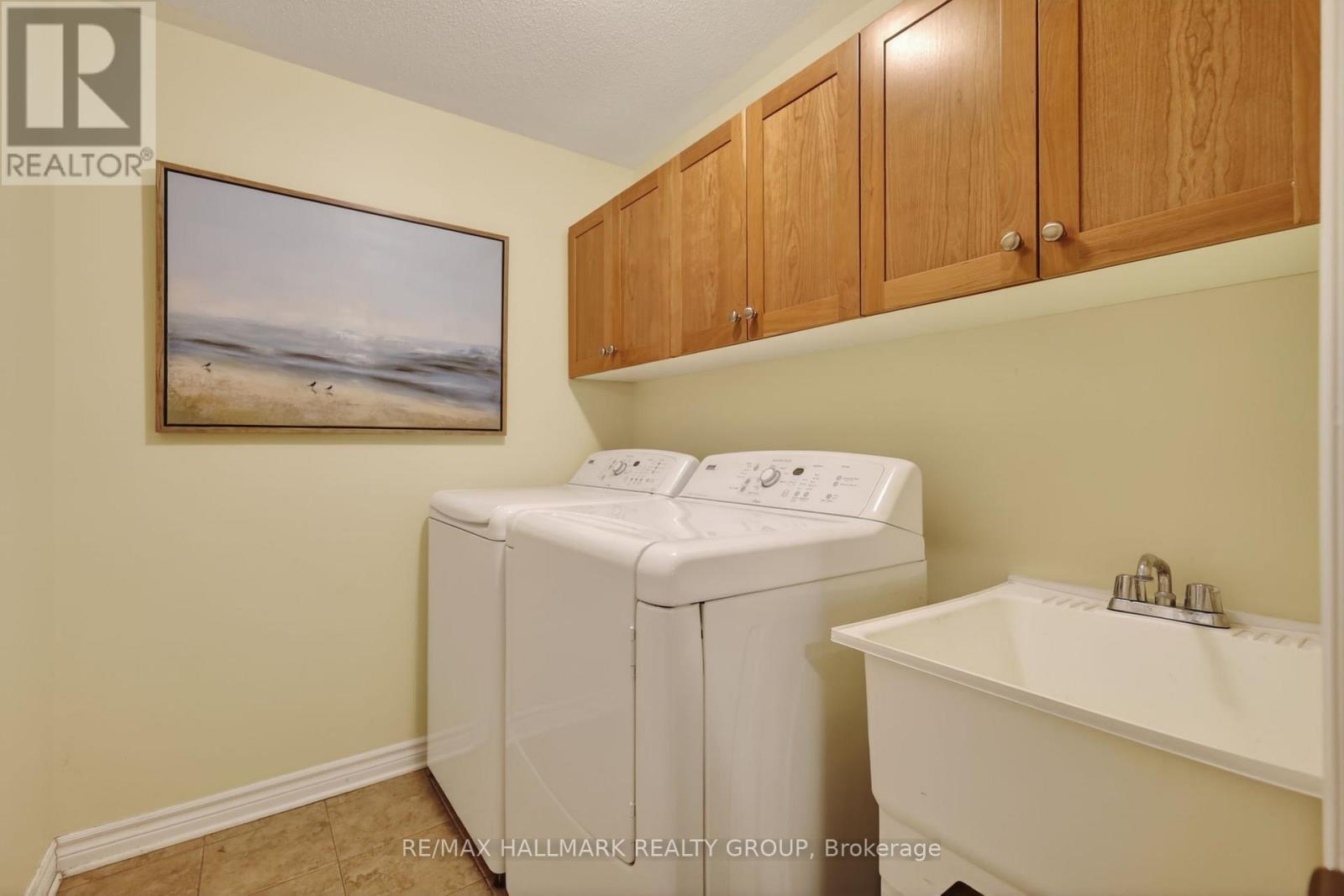 236 Bulrush Crescent, Ottawa, ON - Indoor Photo Showing Laundry Room