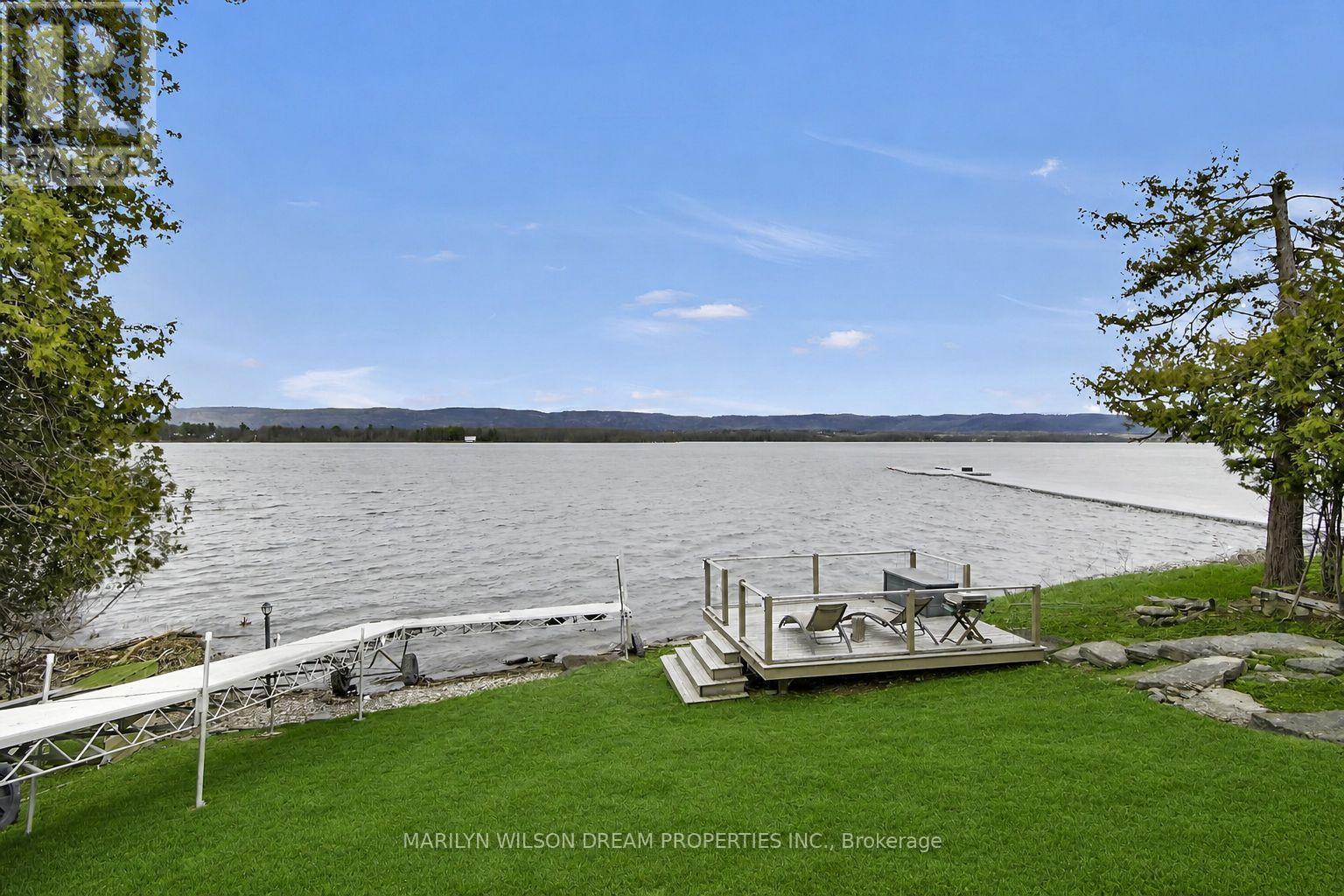 3276 Barlow Crescent, Ottawa, ON
