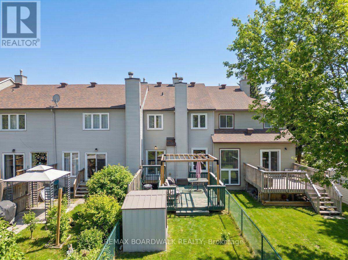 Digitally Enhanced - 1516 Briarfield Crescent, Ottawa, ON - Outdoor With Deck Patio Veranda