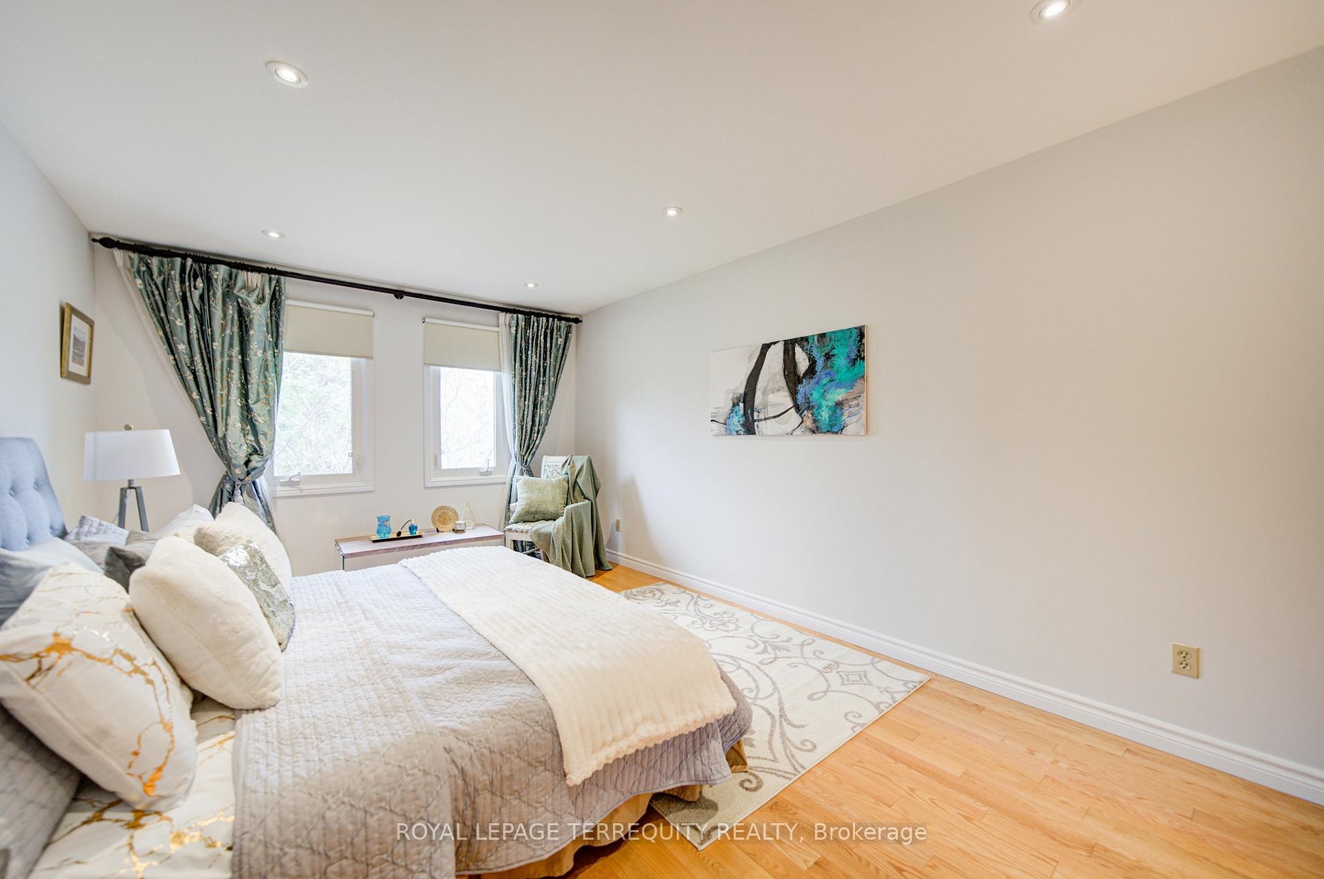 1656 Carrington Road, Mississauga, ON - Indoor Photo Showing Bedroom