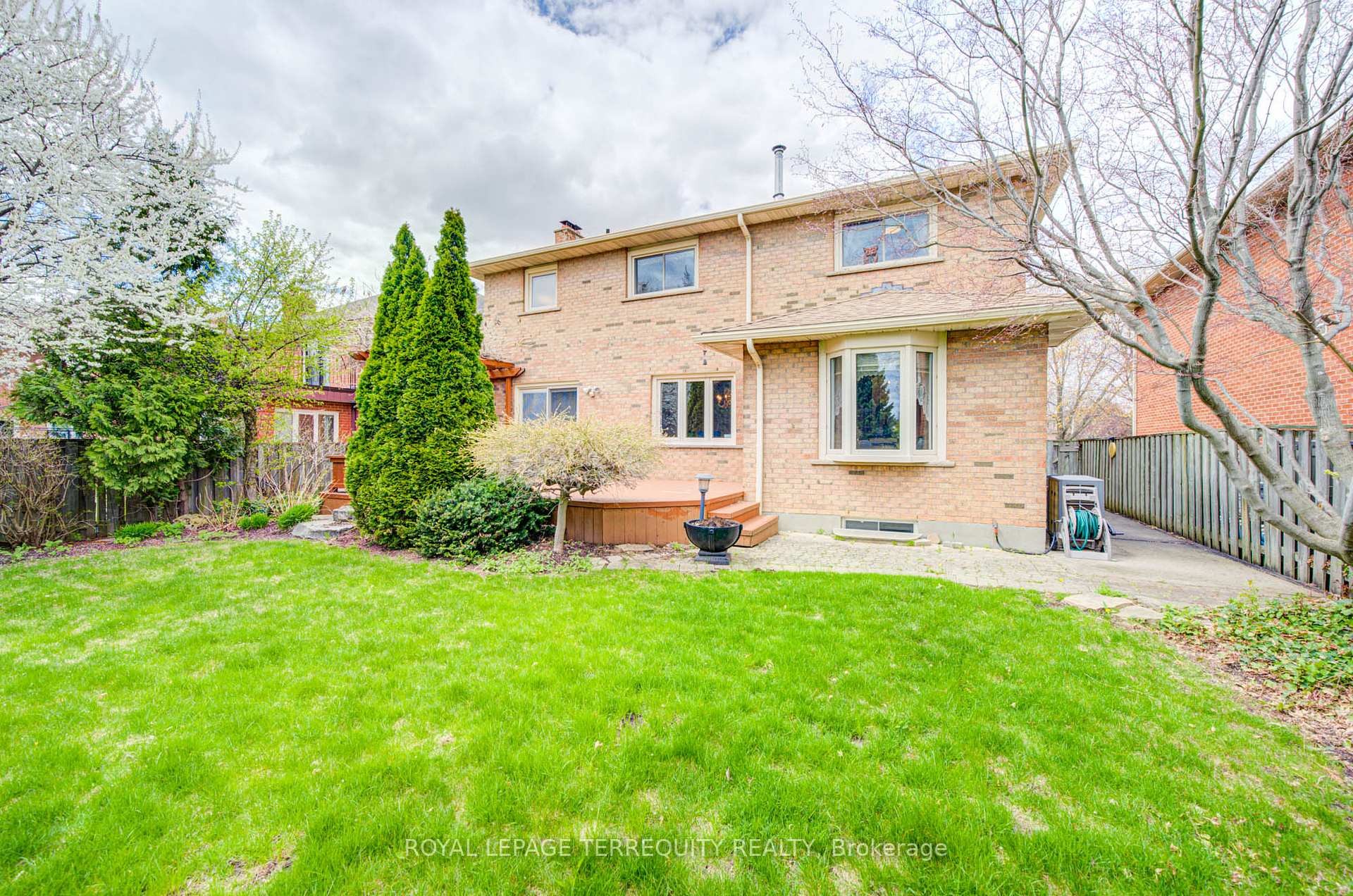 1656 Carrington Road, Mississauga, ON - Outdoor