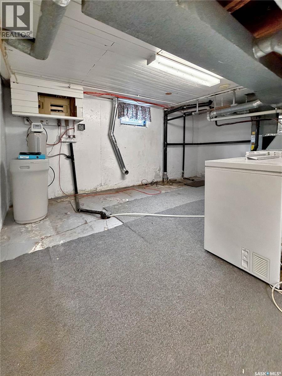 604 Sussex Avenue, Esterhazy, SK - Indoor Photo Showing Basement