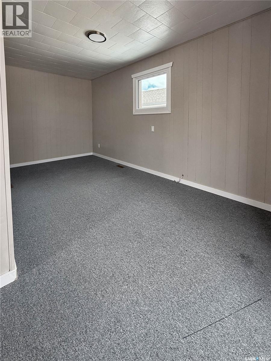 604 Sussex Avenue, Esterhazy, SK - Indoor Photo Showing Other Room
