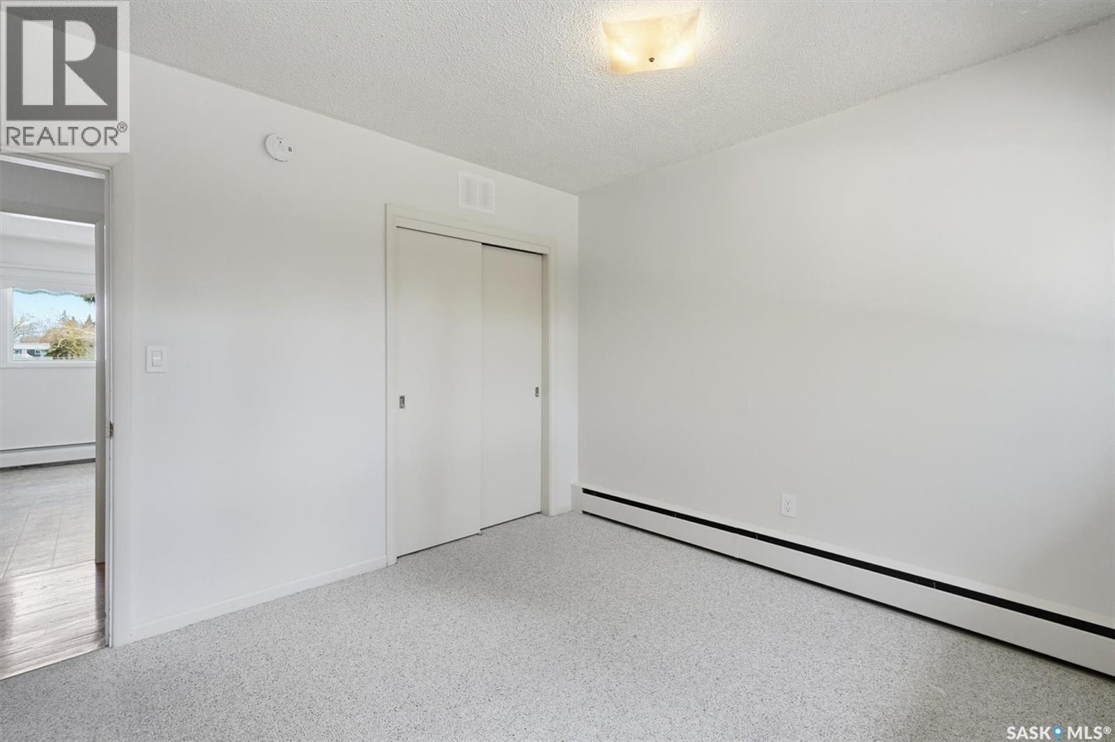 2020 Eastlake Avenue, Saskatoon, SK - Indoor Photo Showing Other Room