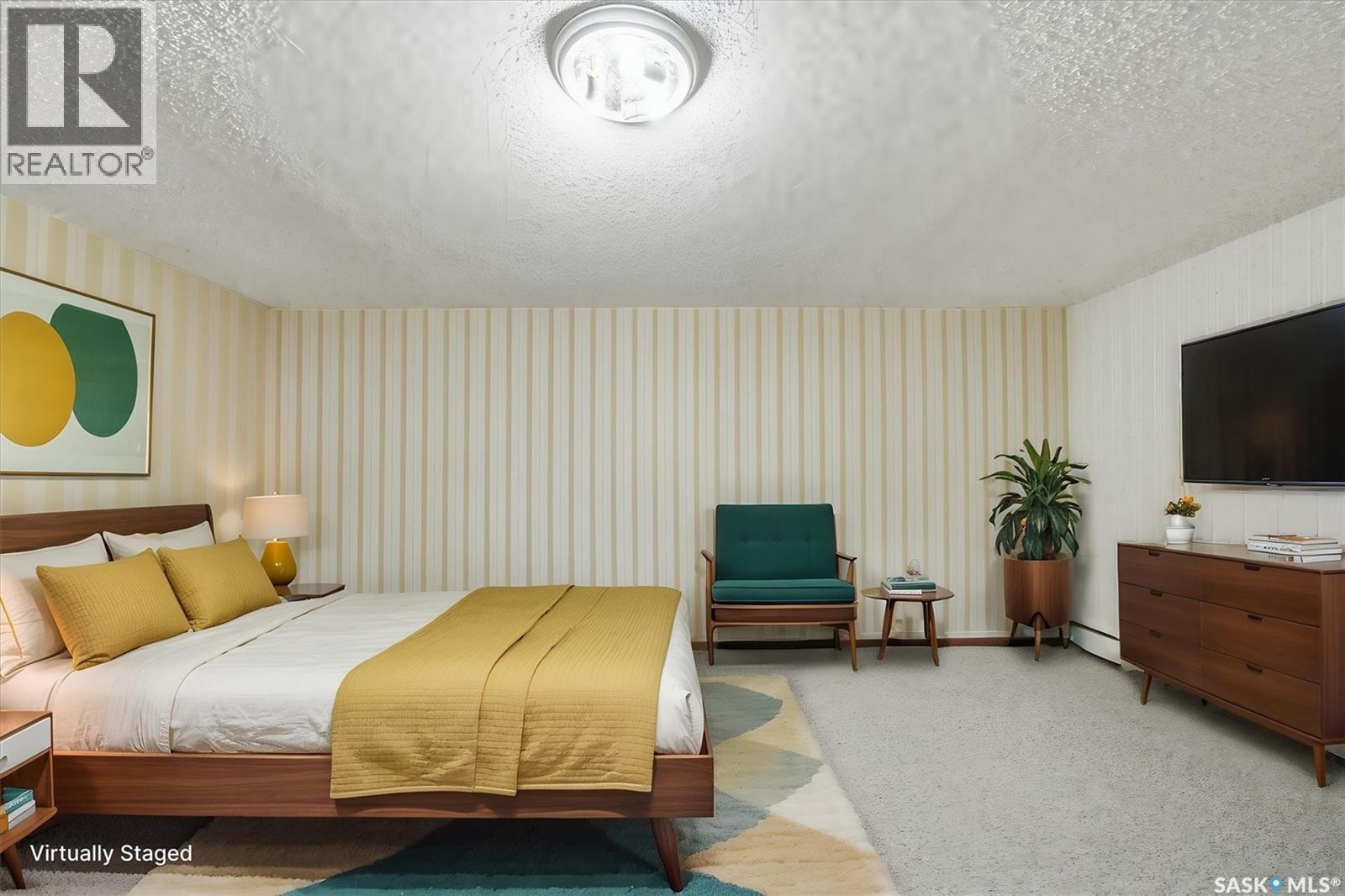 2020 Eastlake Avenue, Saskatoon, SK - Indoor Photo Showing Bedroom