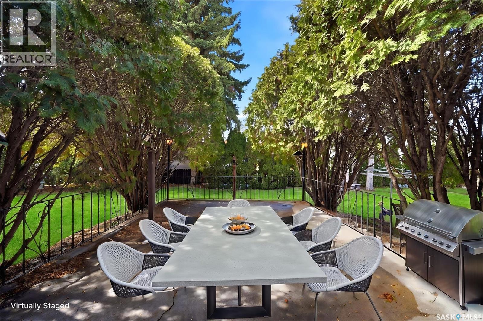 2020 Eastlake Avenue, Saskatoon, SK - Outdoor With Deck Patio Veranda