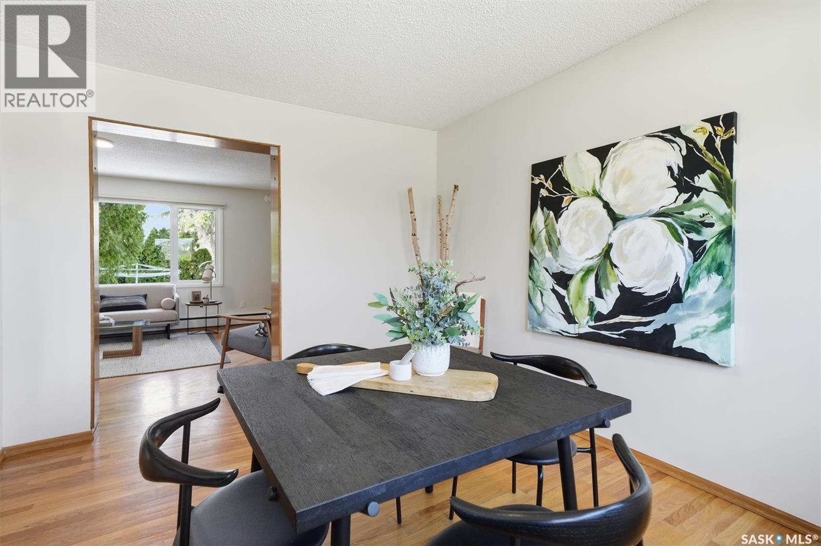 2020 Eastlake Avenue, Saskatoon, SK - Indoor Photo Showing Dining Room