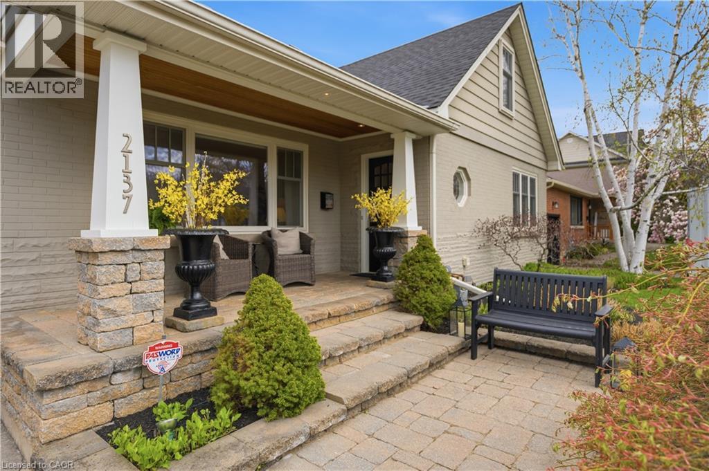 2137 Deyncourt Drive, Burlington, ON - Outdoor With Deck Patio Veranda