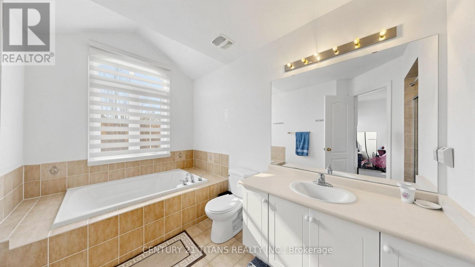 13 Pamgrey Road, Markham, ON - Indoor Photo Showing Bathroom
