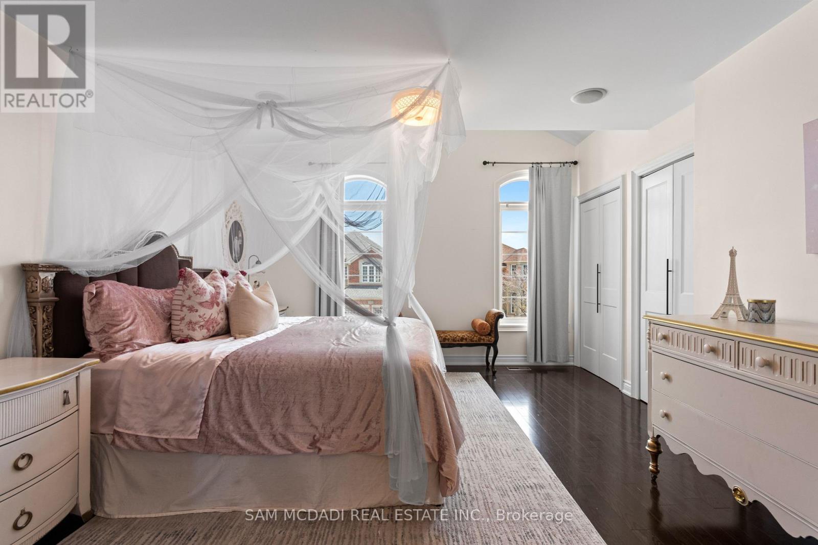 3155 Seabright Drive, Mississauga, ON - Indoor Photo Showing Bedroom