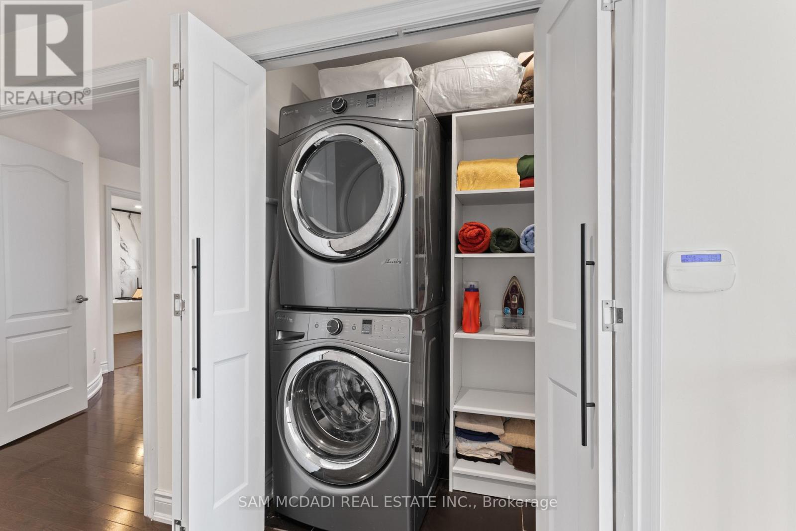 3155 Seabright Drive, Mississauga, ON - Indoor Photo Showing Laundry Room