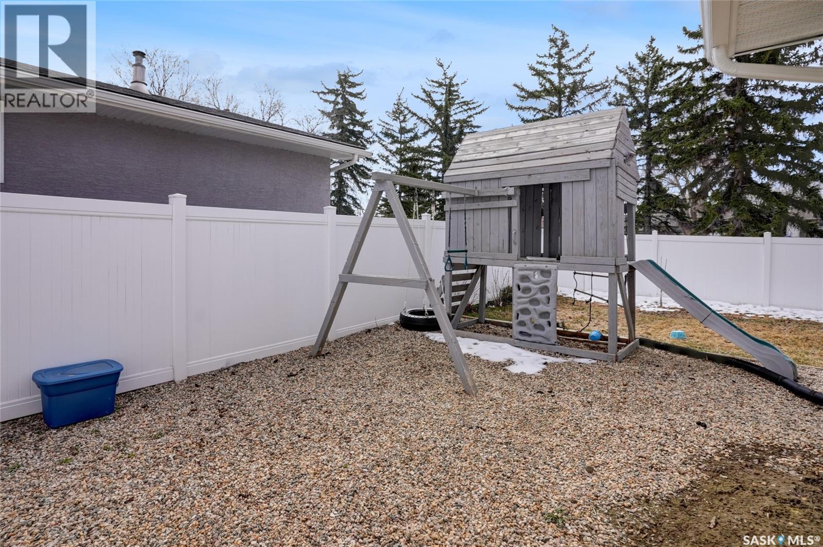 23 Scrivener Crescent, Regina, SK - Outdoor
