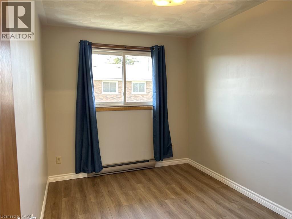 Bedroom 3 - 10 Montclair Crescent, Simcoe, ON - Indoor Photo Showing Other Room
