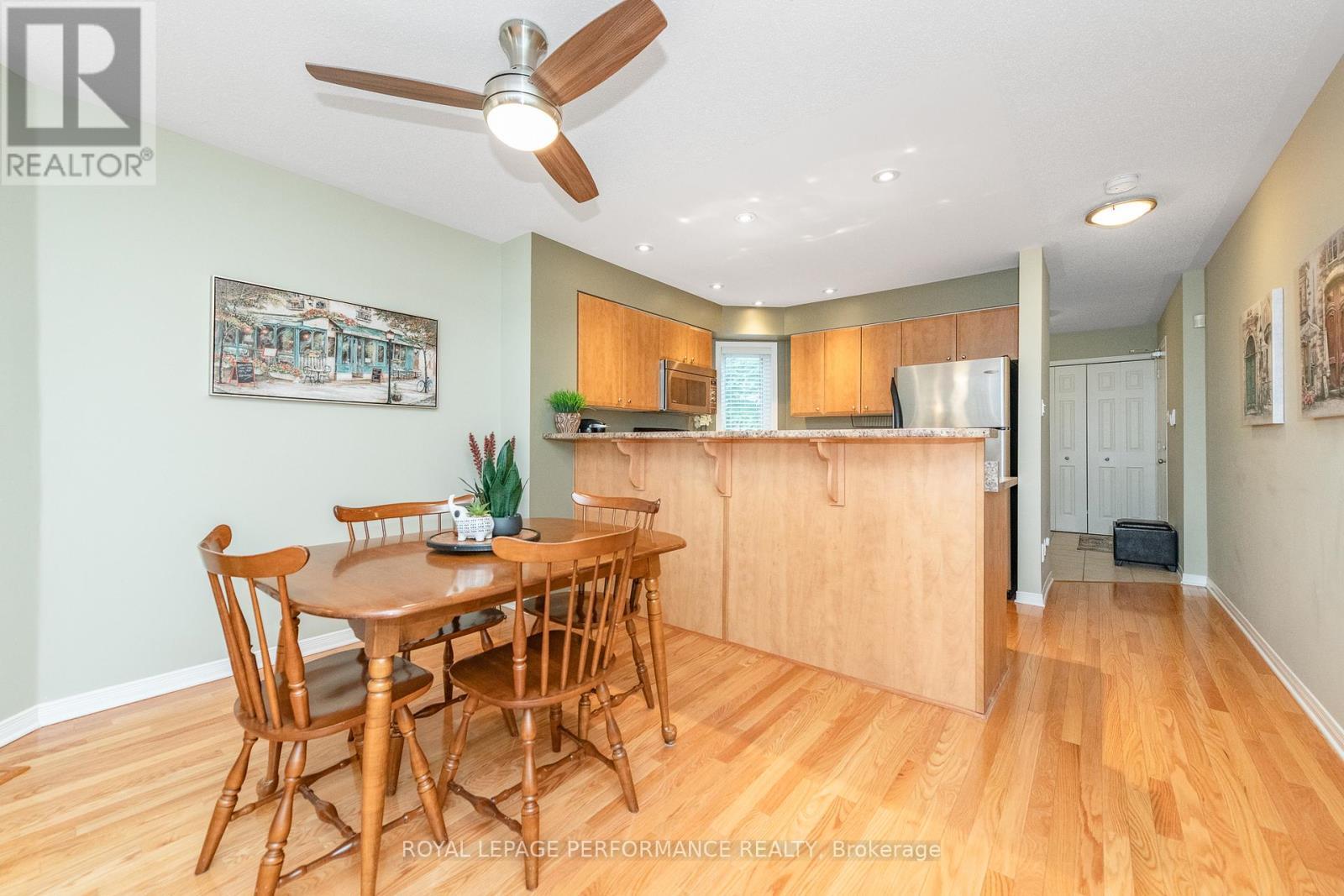 111 Steele Park Private, Ottawa, ON - Indoor Photo Showing Dining Room