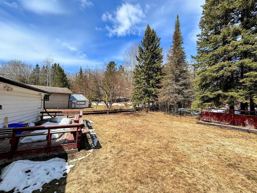 7 Swallow Drive, Manitouwadge, ON - Outdoor
