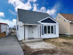 330 Ball Park Crescent Geraldton, ON P0T 1M0