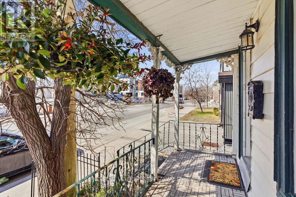 477 Booth Street, Ottawa, ON - Outdoor With Deck Patio Veranda