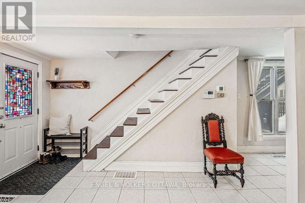 477 Booth Street, Ottawa, ON - Indoor Photo Showing Other Room